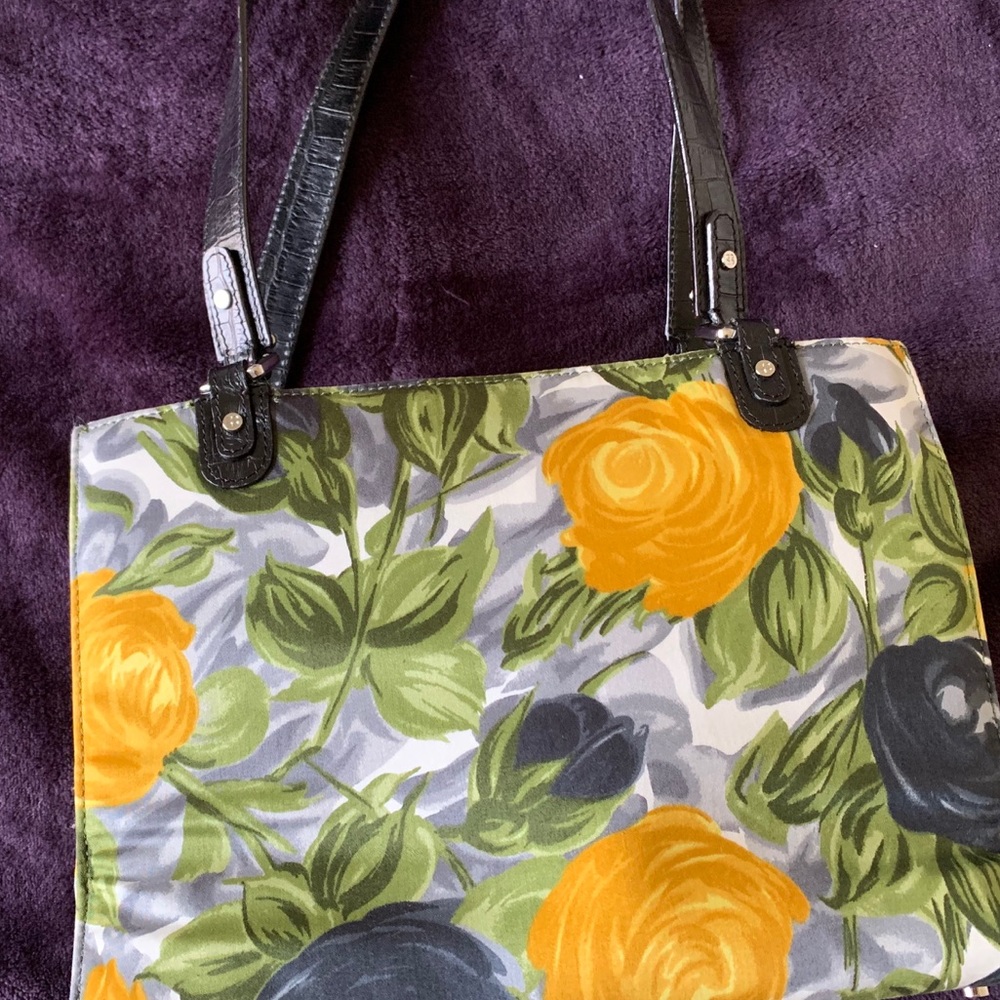Kate Spade medium shoulder bag